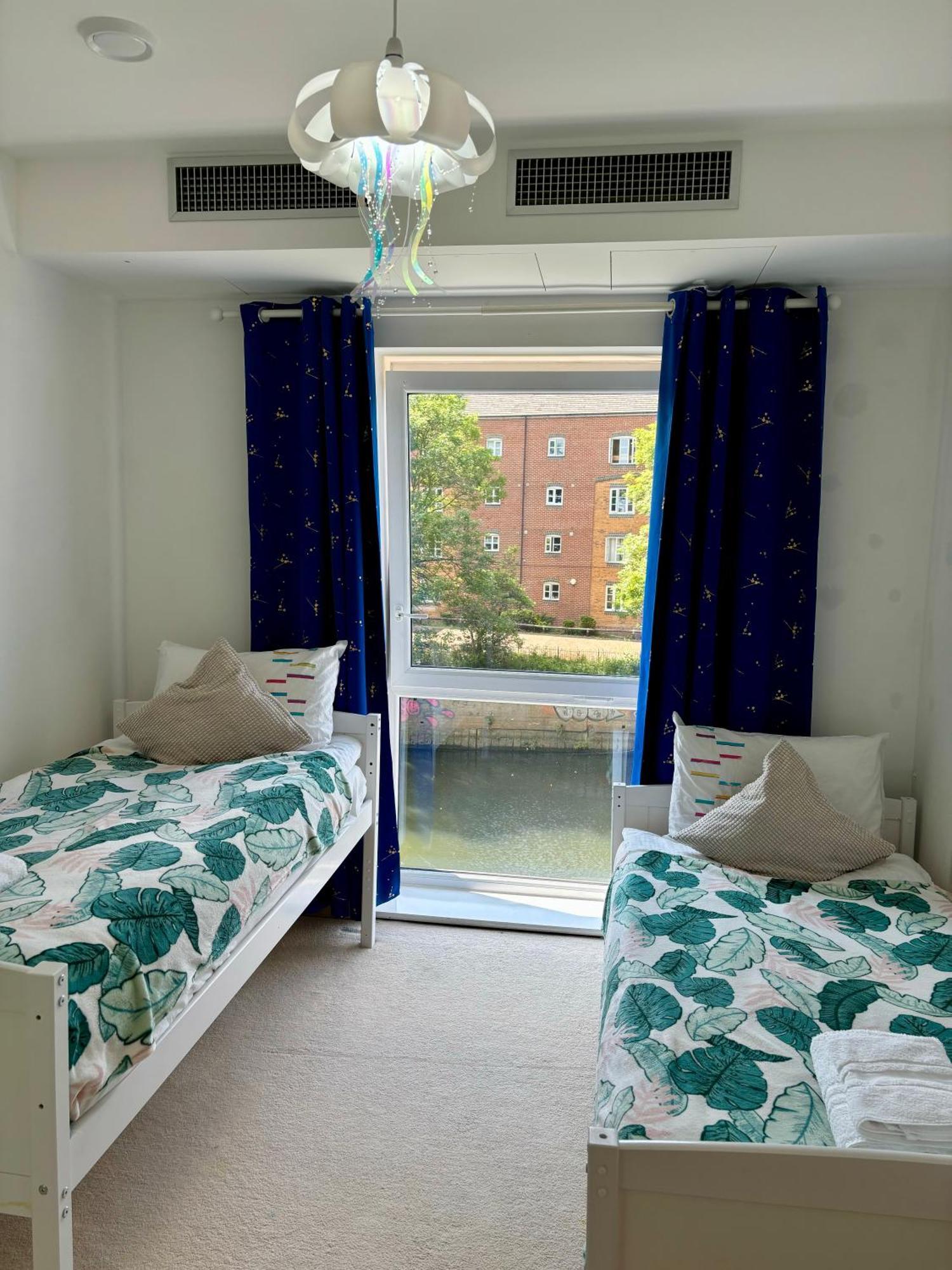 Appartamento Two Double Bedroom Duplex Flat Londra